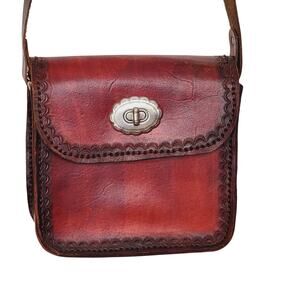 Hand Tooled Leather Crossbody Red/Black Finsh Cabochon Turnlock Closure Adj Strp